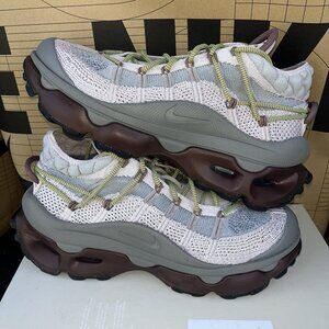 NEW Nike Air Max Flyknit Venture Platinum Violet FD2110-002 Womens Size 8